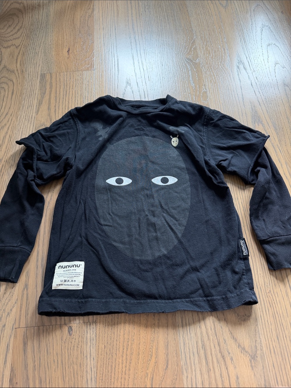 nununu Black Long-Sleeve Tee with Eye Graphic